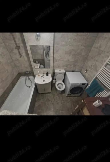Apartament cu 4 camere decomandat în Ampoi 2