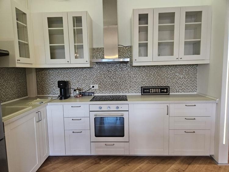 Apartament cu 2 camere decomandat, mobilat în Central