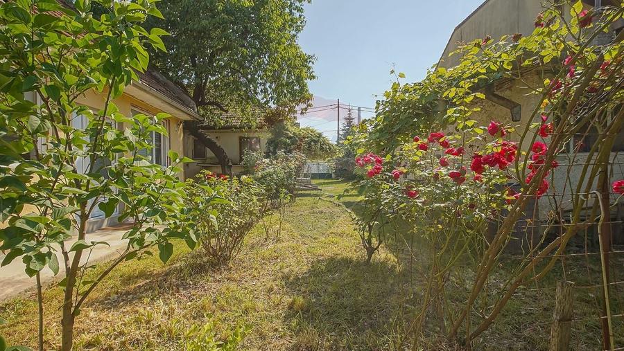 Casă individuală cu 3 camere cu Teren 700 Mp în Craiter