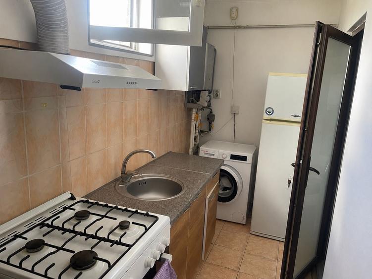 Garsonieră decomandată în Balotești
