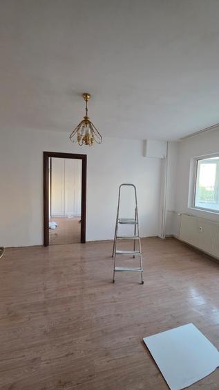 Apartament cu 4 camere în Moșilor