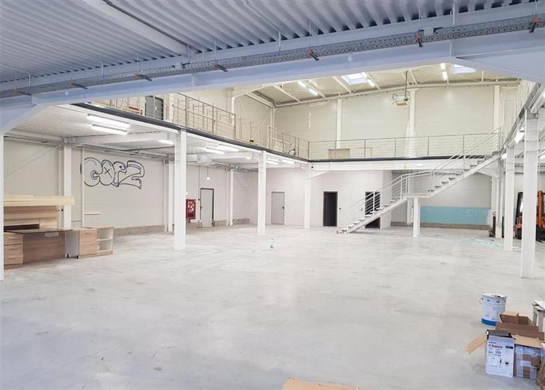 Spațiu comercial, de 890 mp, în Girocului
