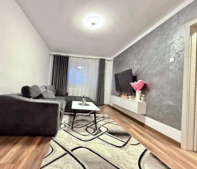 Apartament cu 2 camere decomandat în Libertății