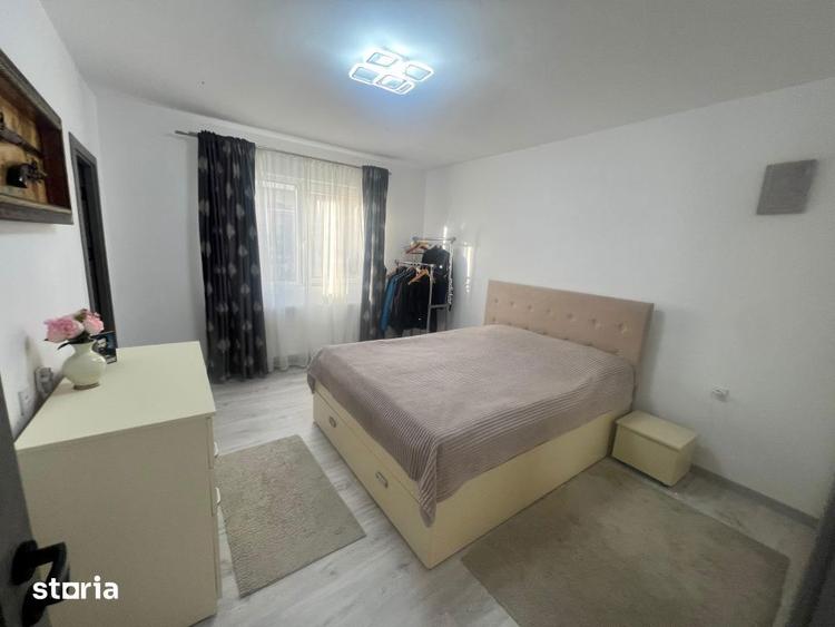 Casă cu 3 camere cu Canalizare în Central