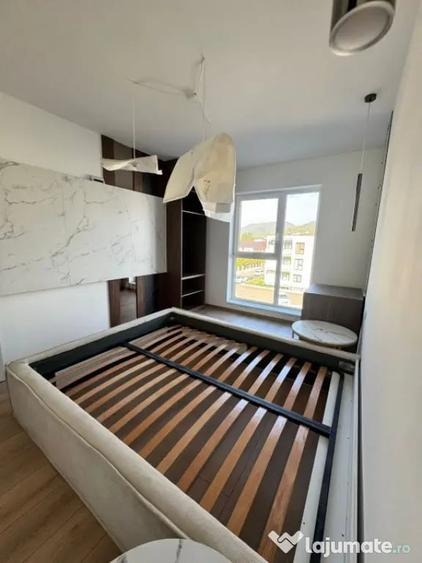 Apartament cu 2 camere decomandat, mobilat în Independenței