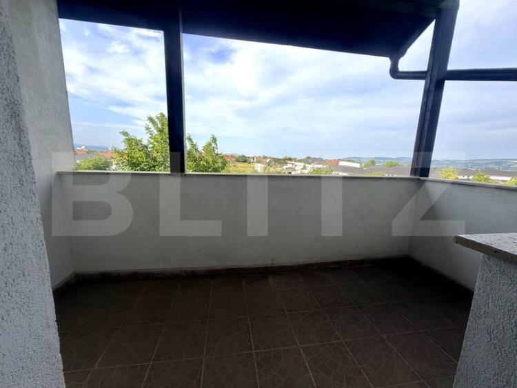 Apartament cu 5 camere decomandat în Central