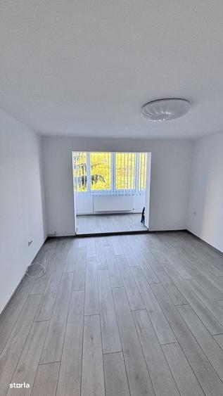 Apartament cu 3 camere decomandat în Dâmbu Pietros