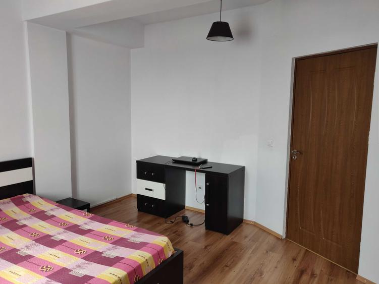 Apartament cu 3 camere decomandat în Popoveni