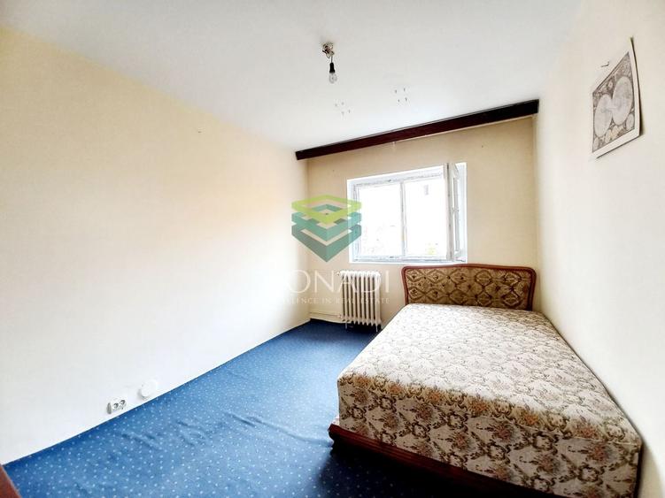 Apartament cu 3 camere decomandat în Băneasa