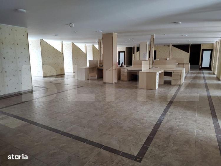 Spațiu comercial, de 660 mp, în Rontău