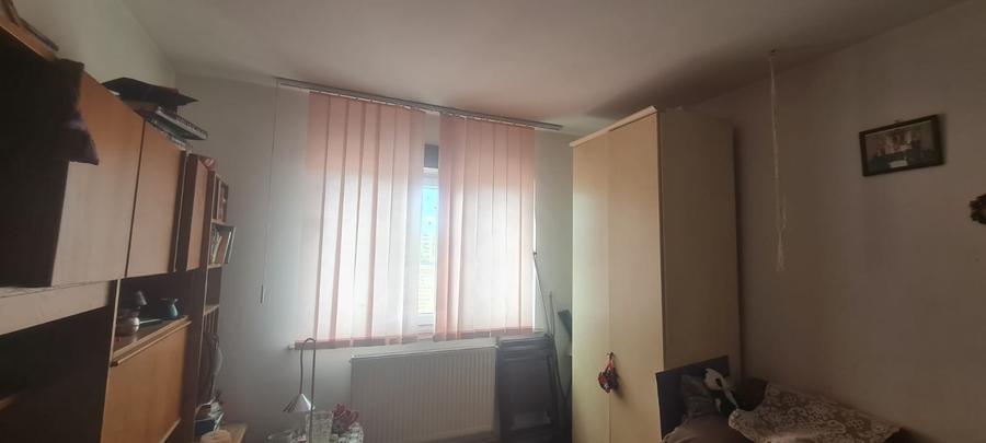 Garsonieră decomandată în Astra