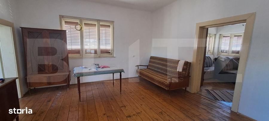 Casă cu 4 camere în Hurez
