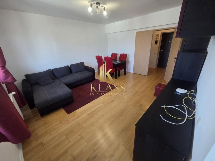 Apartament cu 3 camere, mobilat în Tei