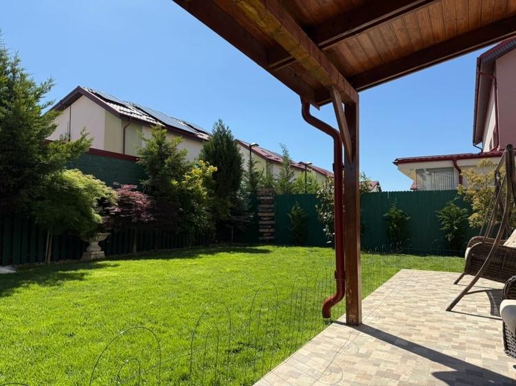 Duplex cu 5 camere cu Canalizare în Central