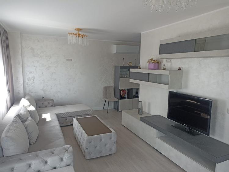 Duplex cu 4 camere cu Teren 300 Mp în Mănăstirea Doamnei