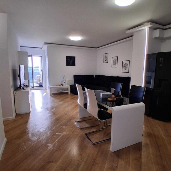 Apartament cu 3 camere decomandat, mobilat în Pipera