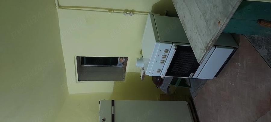 Casă cu 2 camere cu Teren 770 Mp în Murgești