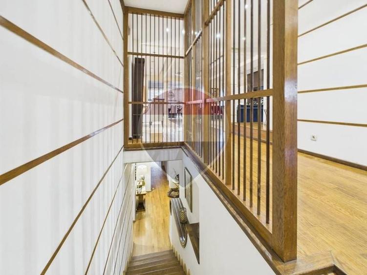 Penthouse cu 7 camere, mobilat în Periferie