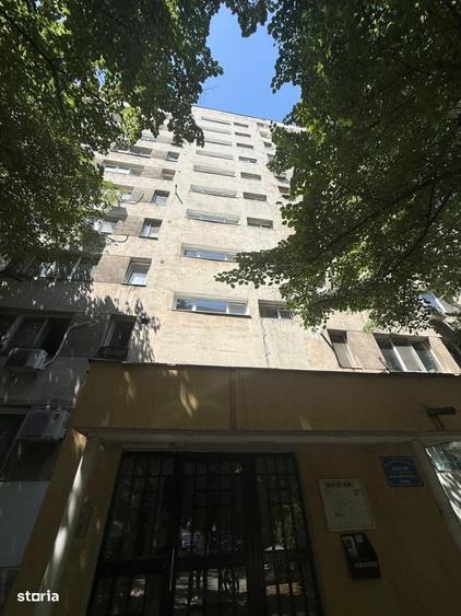 Apartament cu 4 camere semidecomandat în Drumul Taberei