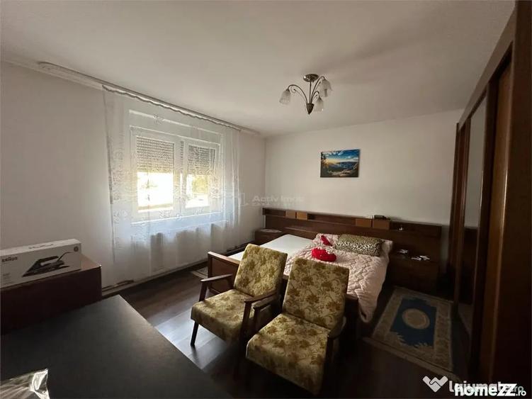 Casă cu 3 camere cu Teren 1438 Mp în Central