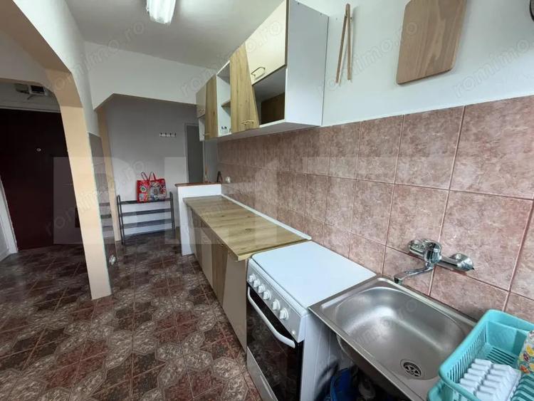 Apartament cu 3 camere decomandat în Rogerius