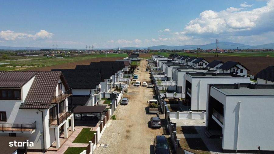 Duplex Premium cu 4 camere de vanzare - Sanpetru - 2