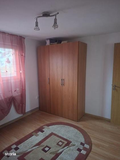 Casă cu 4 camere în Românești