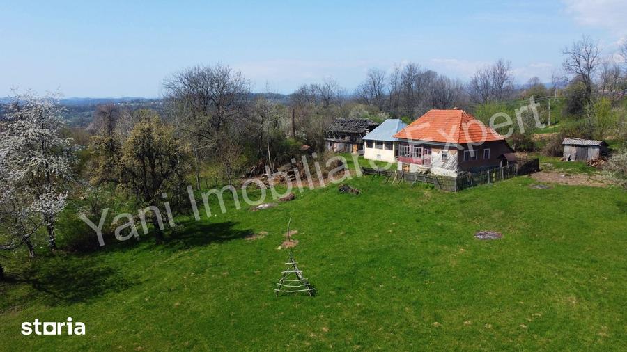 Casă cu 2 camere cu Teren 10156 Mp în Valea Iașului