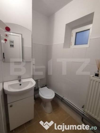Apartament cu 3 camere decomandat în Micro 4
