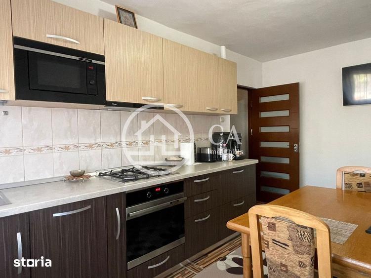 Apartament cu 3 camere semidecomandat în Nufărul