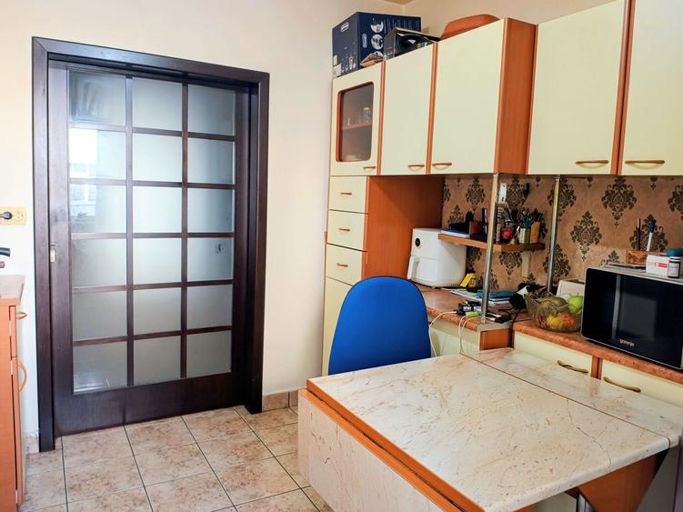 Apartament cu 2 camere decomandat în Est