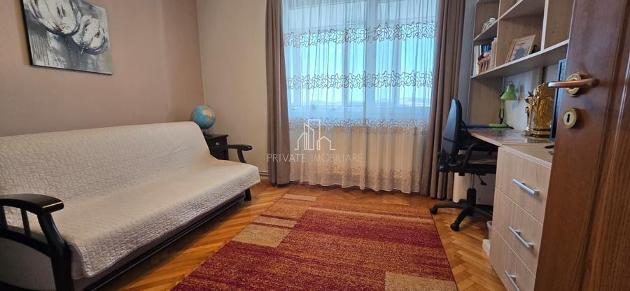 Apartament cu 2 camere decomandat în Semicentral