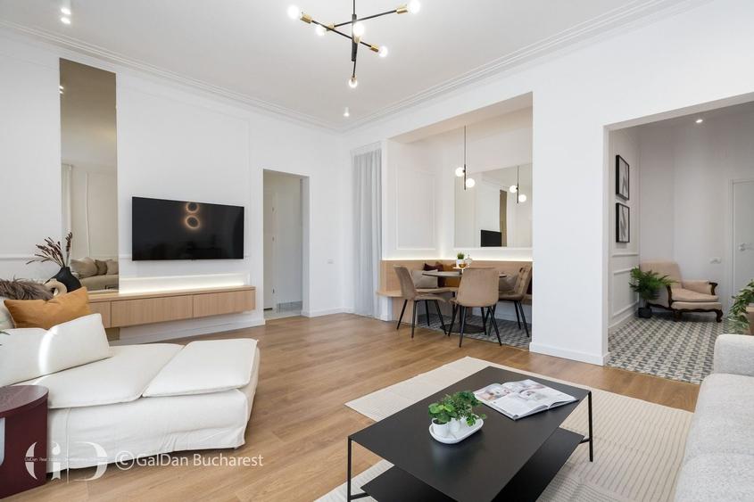 Apartament cu 3 camere decomandat, mobilat în Romană