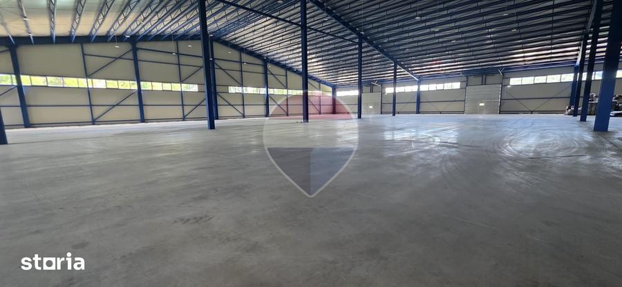 Spațiu comercial, de 9,618 mp, în Central