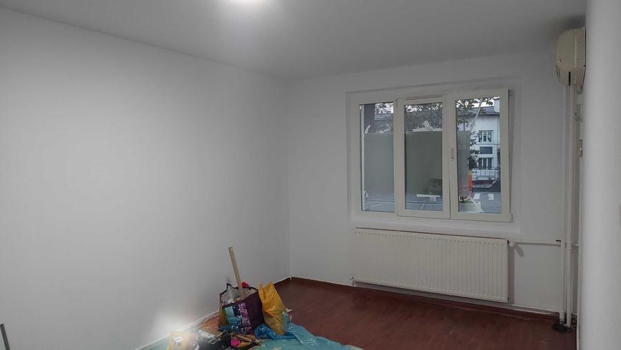 Garsonieră decomandată în Berceni