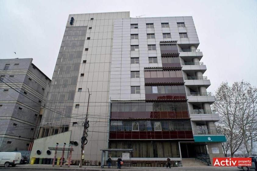 Birou, de 11,000 mp, în Central