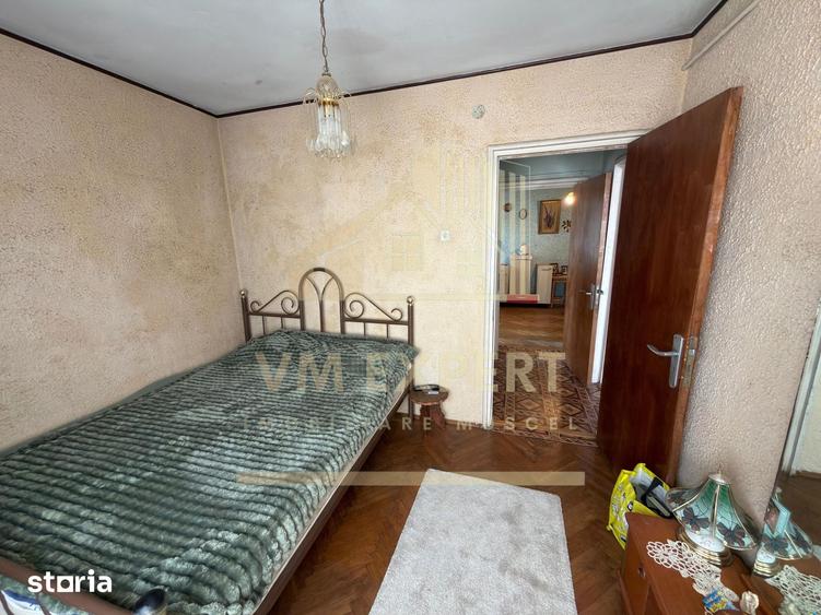 APARTAMENT 3 CAMERE ETAJ 4 CAMPULUNG - 10