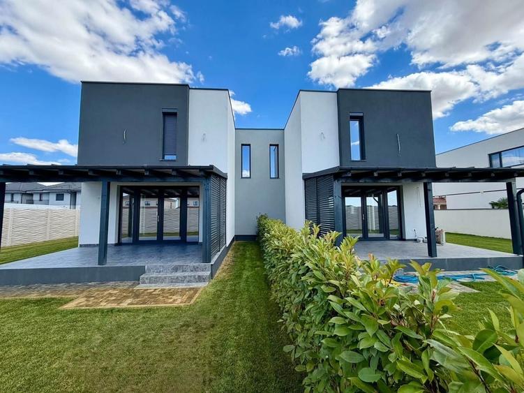Duplex cu 5 camere cu Canalizare în Moșnița Nouă