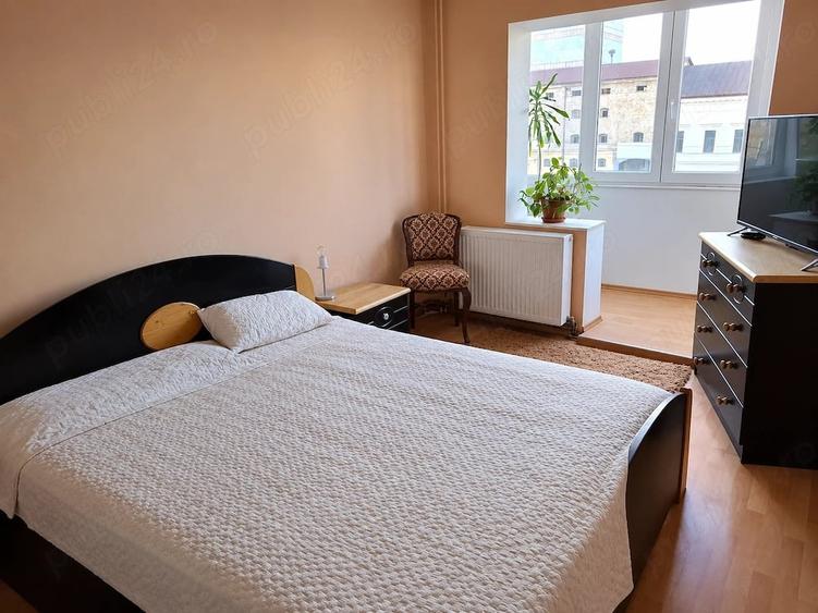Apartament cu 4 camere decomandat în Aurel Vlaicu