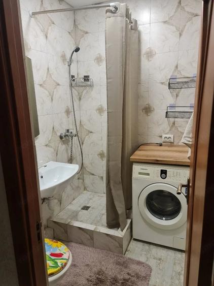 Garsonieră decomandată în Colentina