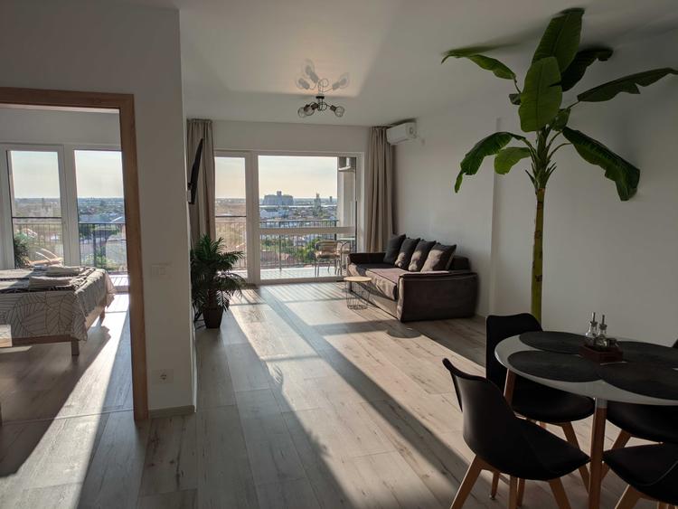 Apartament cu 2 camere decomandat în Lotus