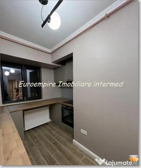 Apartament cu 2 camere decomandat în Casa de Cultură