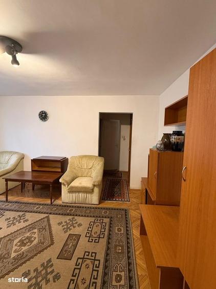 Apartament cu 2 camere în Micro 16