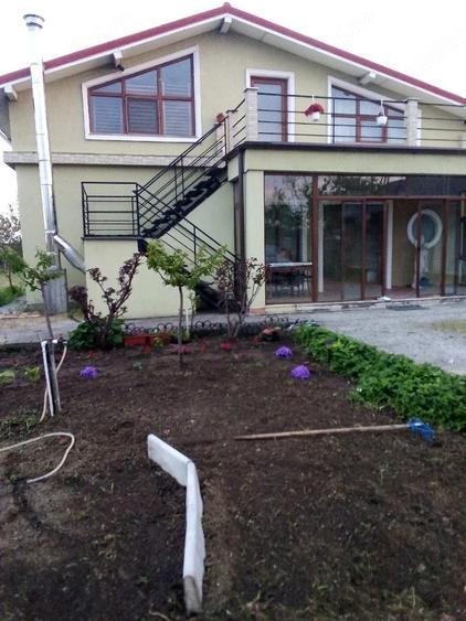 Casă cu Teren 3900 Mp în Satu Nou