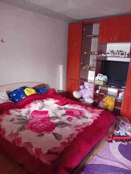 Casă cu 4 camere cu Teren 347 Mp în Calea Romanului