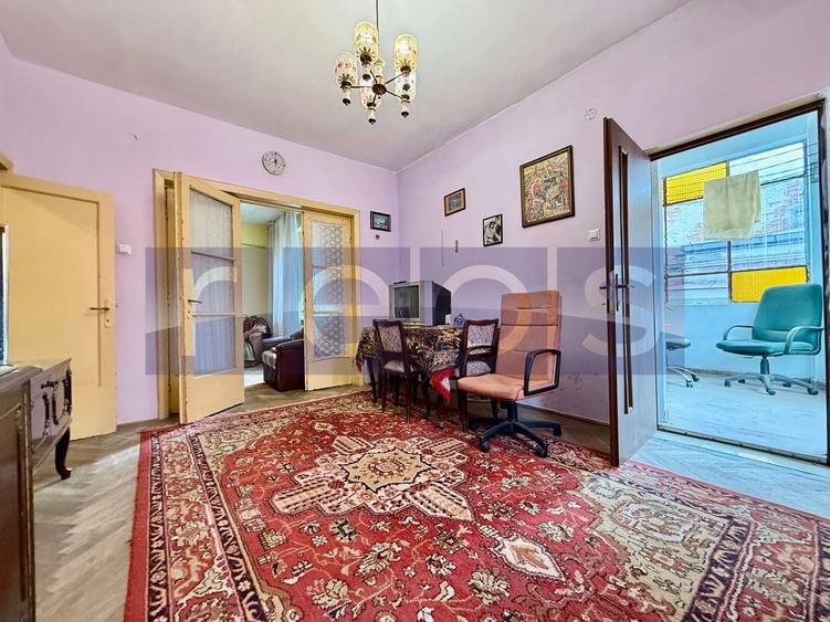Apartament cu 3 camere semidecomandat, mobilat în Vitan