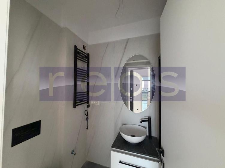 Apartament cu 4 camere, mobilat în Central