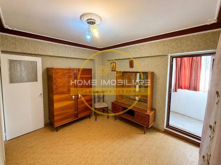 Apartament cu 3 camere decomandat în Baza 3