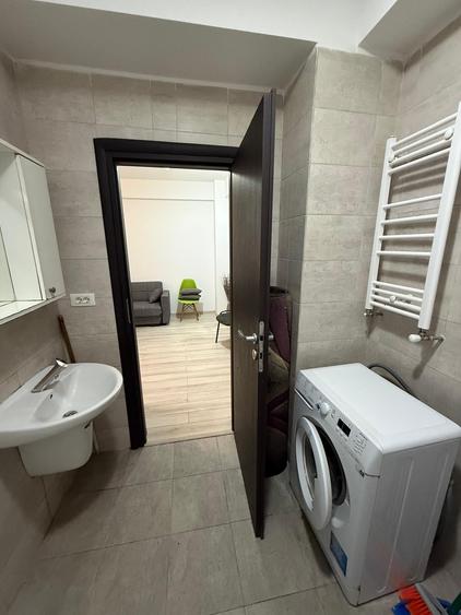 Apartament cu 2 camere semidecomandat în Militari