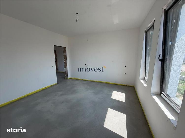 Casă cu 4 camere cu Teren 480 Mp în Central